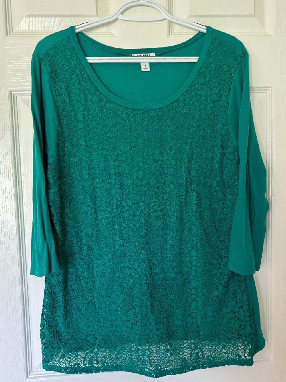 Old Navy Green Lacy-Front Top | LARGE | Soft and Comfortable!